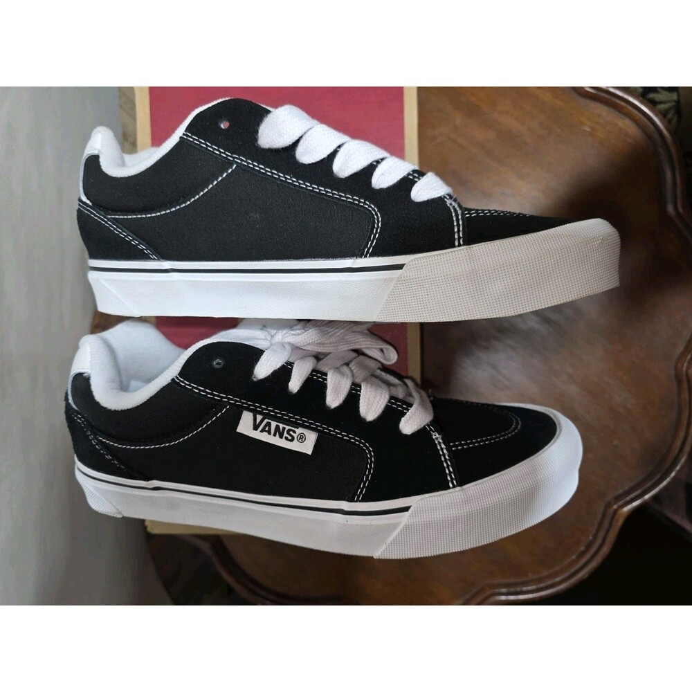 Vans Chukka Push Black White Skate Shoes Men's 8.5 VN000CZWBZW NWOB Box